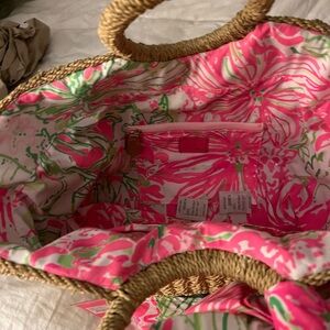 NWT Flora straw tote